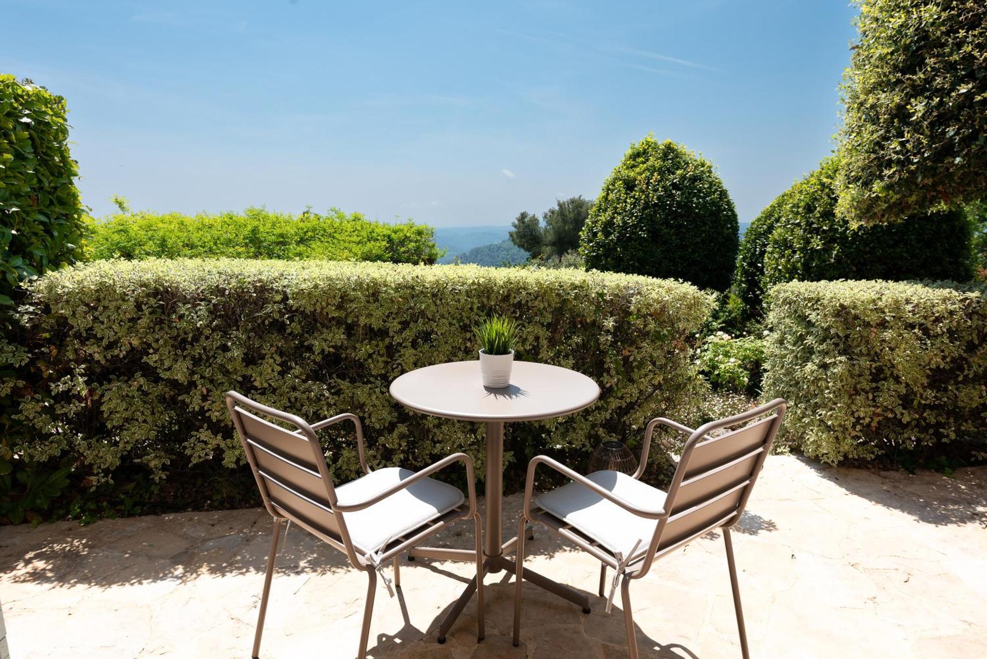 Appartement Terre d'Orizon à Tourrettes-sur-Loup Chambre photo